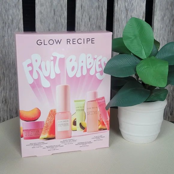 Glow Recipe Fruit Babies Set in Pink and Green - Picture 3 of 8